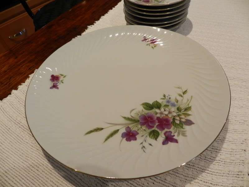 Vintage Bareúther Waldsassen Cake set.  Made in Bavaria  Germany.