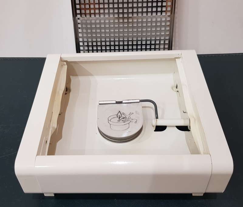 Vintage Brabantia Single Tealight Burner with snuffer and grid.  This is a food plate warmer