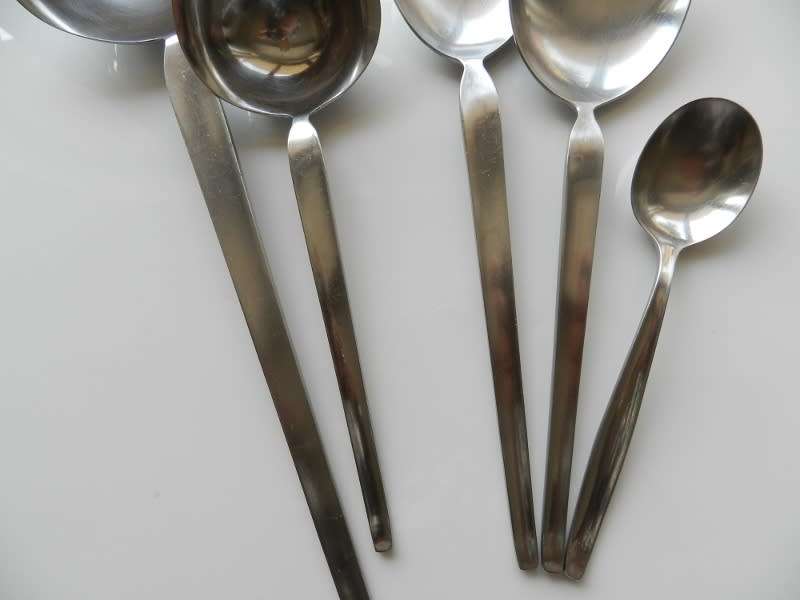 Vintage Cutlery Server Set.    Stainless Steel Server Set by Carre.  5 pieces.