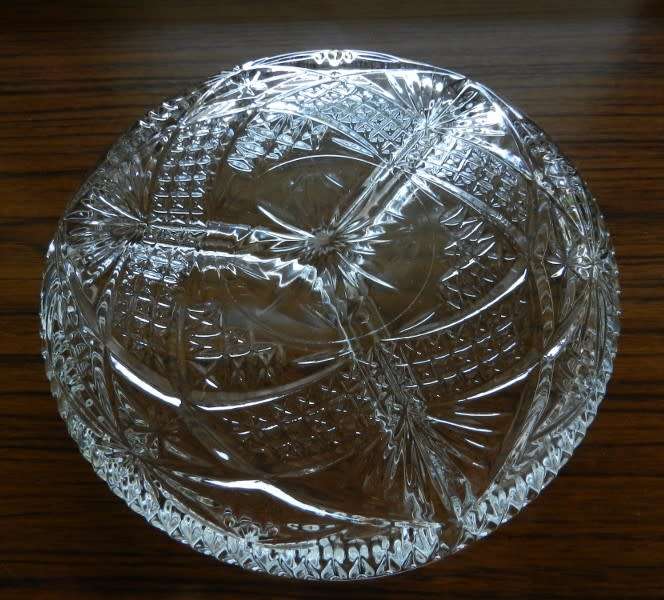 Vintage 3x division glass snack server. Decorative cut/ depressed glass with ribbed ribbon design.