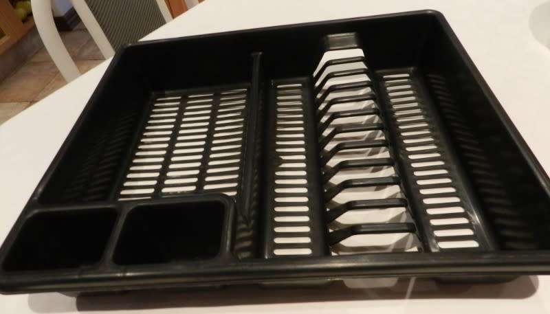 Addis Plastic Black Dish rack/drainer.    45,5 x 37,5cm x 8cm.