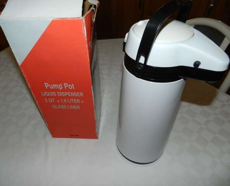 Pump Pot with vacuum insulated glass interior. Hot Coffee/cold water dispenser.