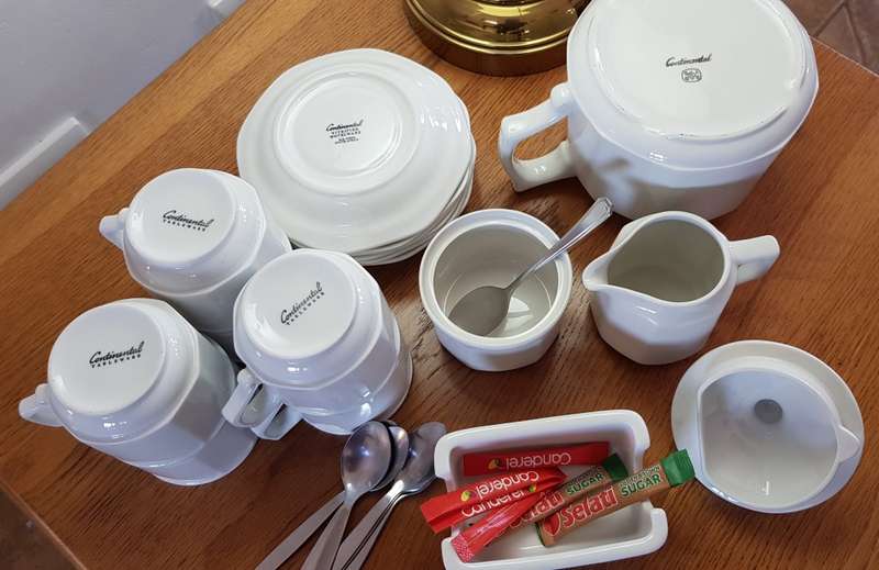 Dinnerware set: Continental Vitrified Hotelware BS4043.  Crockery  17 piece