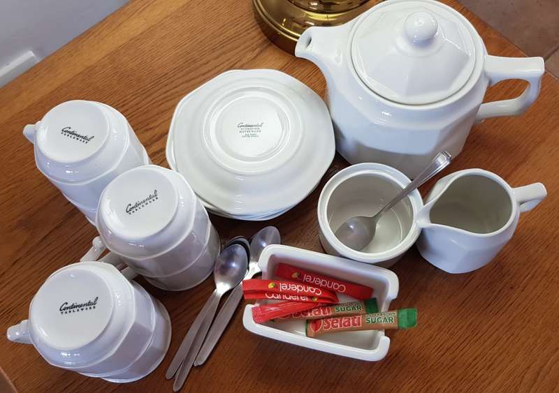 Dinnerware set: Continental Vitrified Hotelware BS4043.  Crockery  17 piece