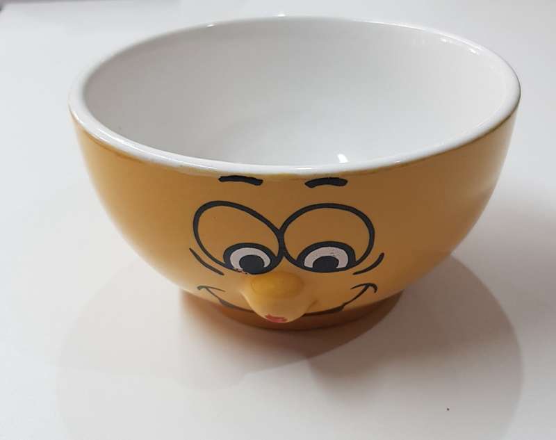 Novelty Ceramic Bowl  Yellow bowl with nose and painted face