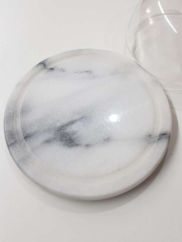 Round Cheese board  Heavy Marble base with feet stoppers and plastic dome with knob.
