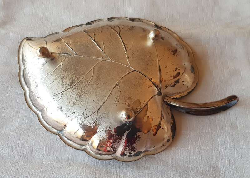 Vintage German Leaf shaped Bon-Bon/Nut dish with handle. Silver plated.