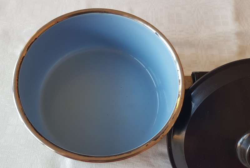 Vintage Saucepan  A heavy Copper bottom, thickwalled enamel saucepan