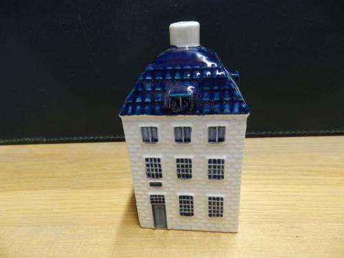 Delft Blue collectable Bols bottles.
