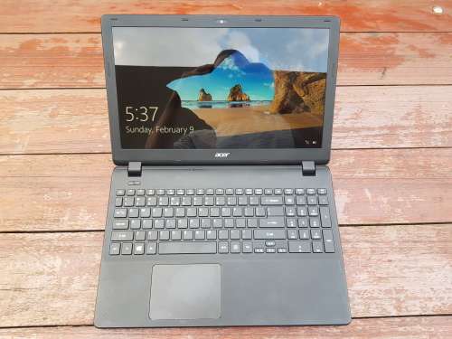 Acer Laptop - Excellent Condition