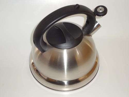 HIGH QUALITY SILVER WHISTLING WATER KETTLE (3L)
