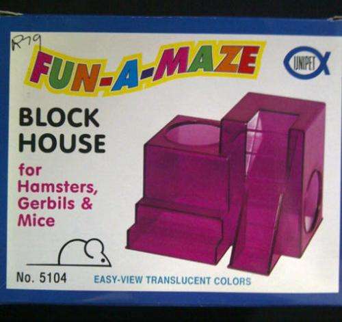 Fun-A-Maze - Blockhouse