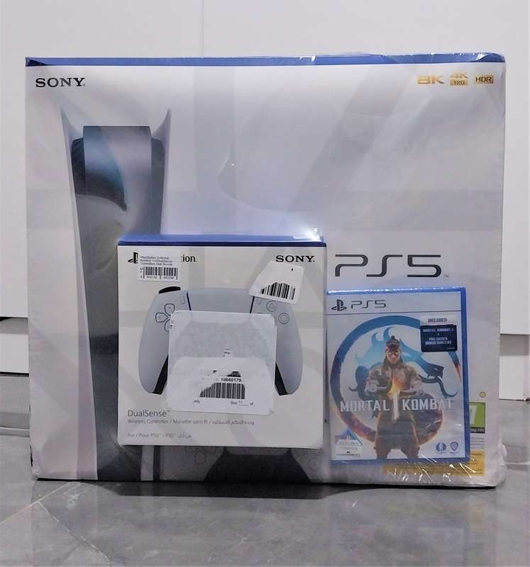 PlayStation 5 Disc edition +Mortal Kombat 1 + 2 DualSense Controllers Bundle (Brand new sealed)