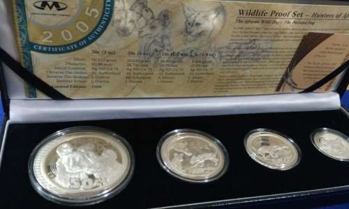 2005 - WILDLIFE PROOF SET - Hunters of Africa - African Wild Dog