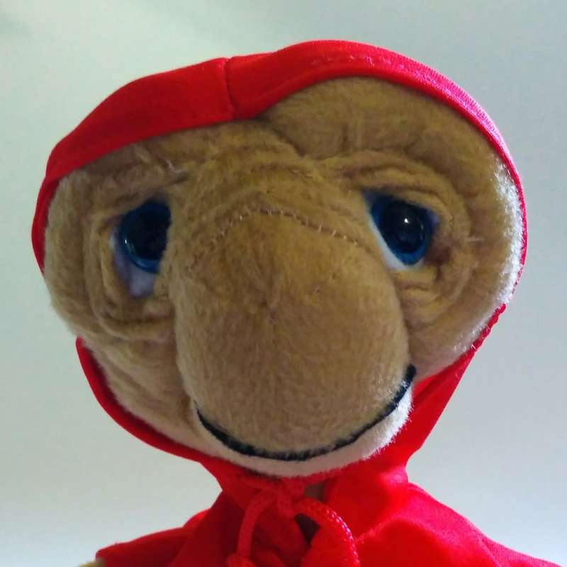 ET Soft toy 25cm - The Extraterrestrial - E.T.