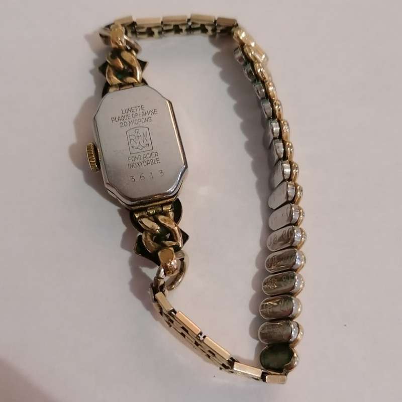 VINTAGE ROAMER LADIES MANUAL WINDING WATCH - WORKING - LATE 1940`S