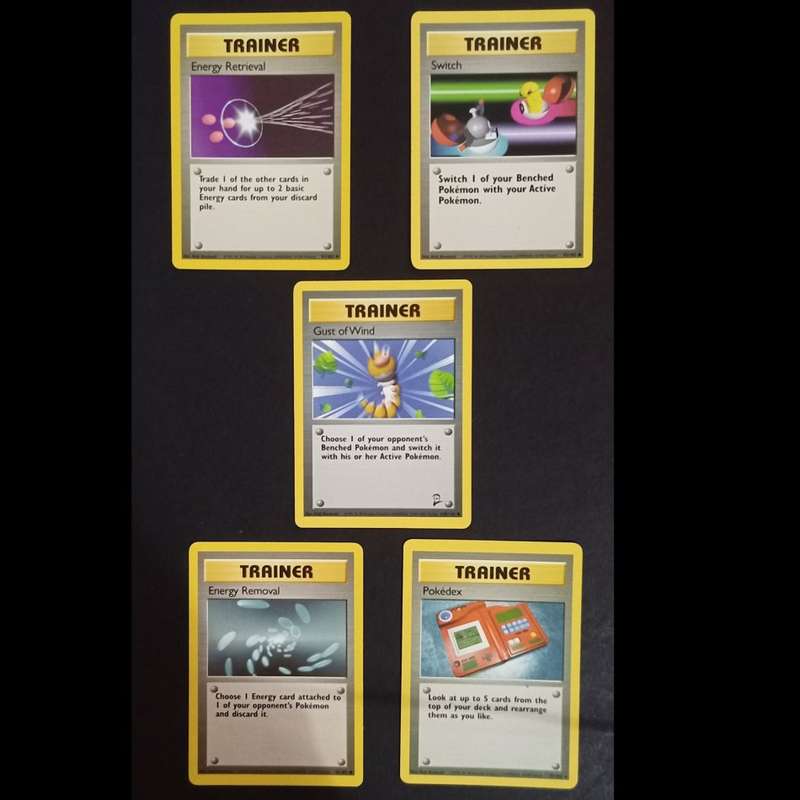 COLLECTABLE POKEMON 1999-2000 PLAYING CARDS