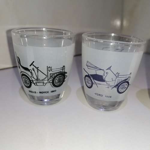 Vintage cars shot glasses (5)