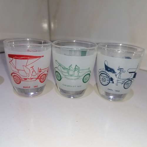 Vintage cars shot glasses (5)