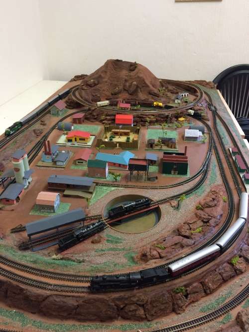 Trains - N gauge layout