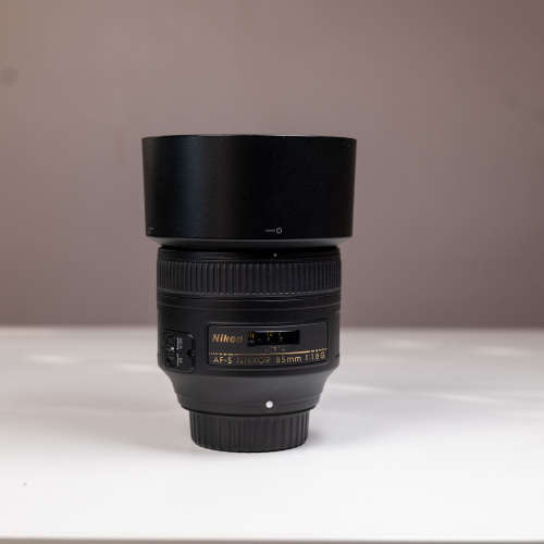 Nikon 85mm