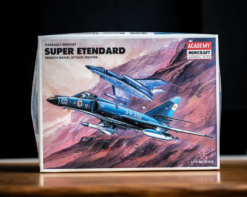 Dassault-Breguet Super Entard French Naval Attack Fighter Minicraft 1:72