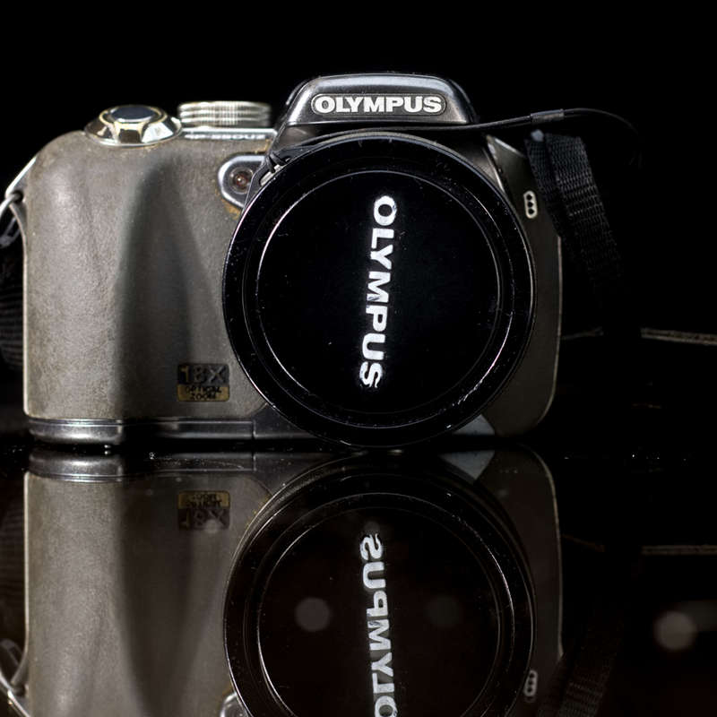 Olympus SP-550 UZ 7.1MP Digital Camera - Gray ( Zoom Error)