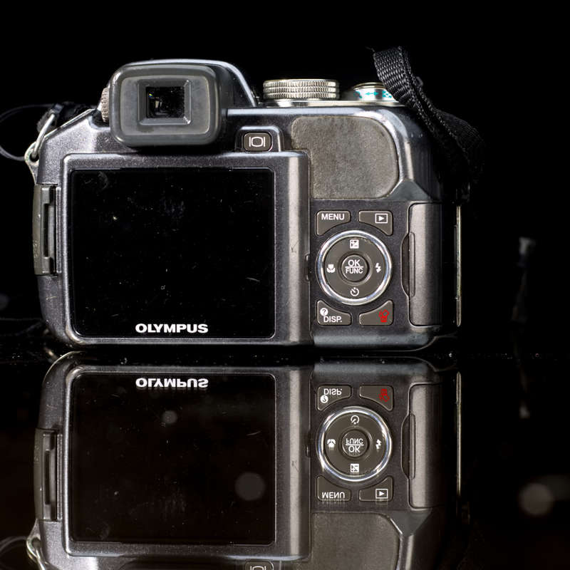 Olympus SP-550 UZ 7.1MP Digital Camera - Gray ( Zoom Error)