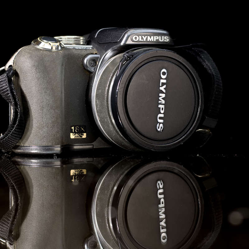 Olympus SP-550 UZ 7.1MP Digital Camera - Gray ( Zoom Error)
