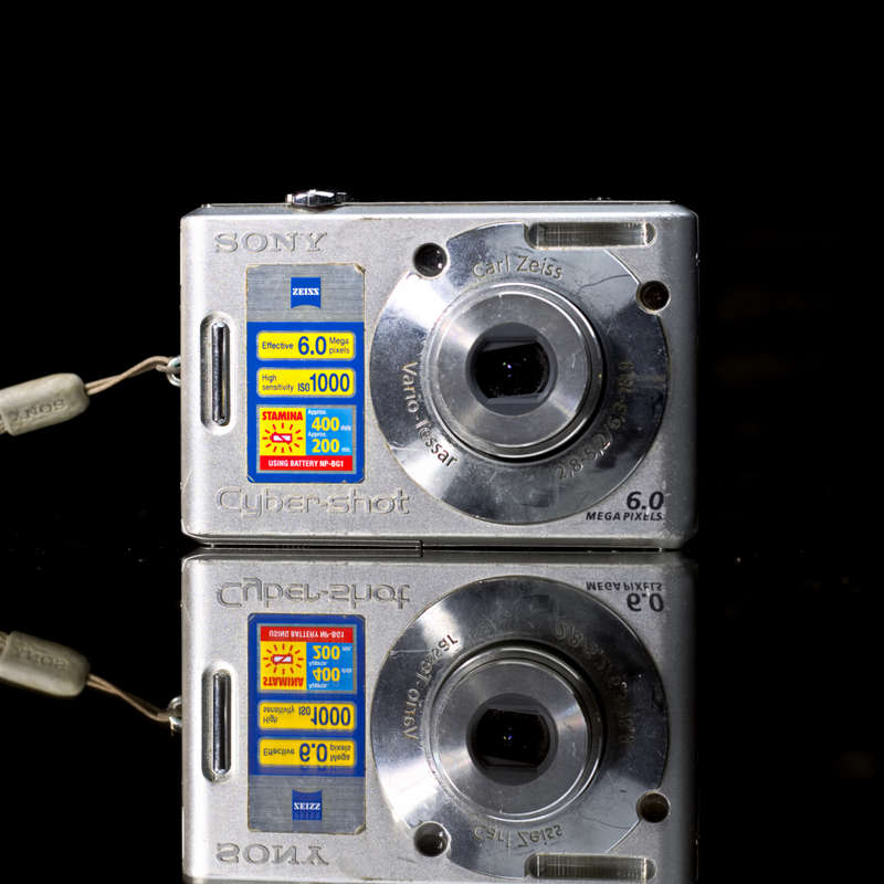 Sony Cyber-shot DSC-W30 6.0MP Digital Camera Silver - No Battery