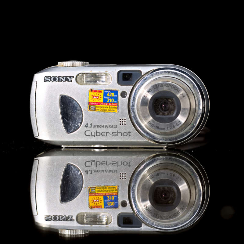 Sony Cyber-shot DSC-P73 (For Parts)