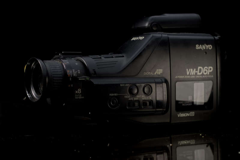 Sanyo VM-D6P 8mm Video Camcorder with Bag Unit only (No charger, No Battery, For Spares)