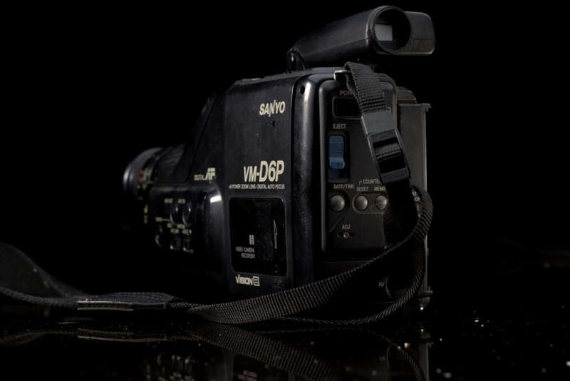 Sanyo VM-D6P 8mm Video Camcorder with Bag Unit only (No charger, No Battery, For Spares)