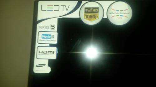 samsung 46" series 5 LED tv (very nice condition)