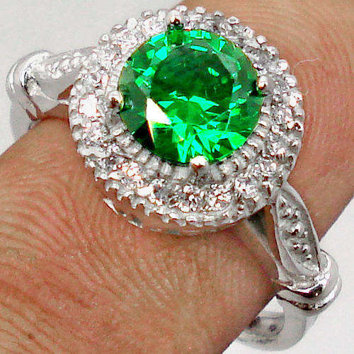 2.54cts GENUINE GREEN EMERALD RING IN .925 STERLING SILVER