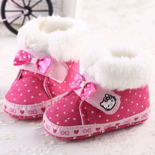 LIMITED STOCK LEFT!! SOFT COMFY "HELLO KITTY BOOTS" RECOMMENDED 0 - 3 MONTHS