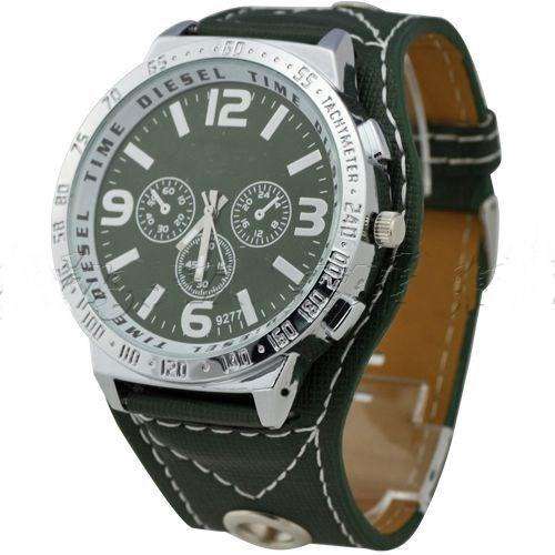 MODERN MENS  QUARTZ WRISTWATCH WITH BIG GREEN DIAL AND WIDE LEATHEROID STRAP