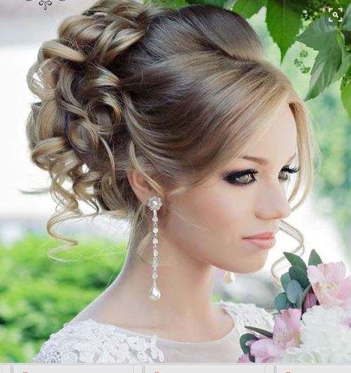 HAIR ACCESSORY - BROWN TO DARK HAIR COLOUR - BUMPIT - HAIR VOLUMISING COMB ALSO AVAILABLEIN BEIGE