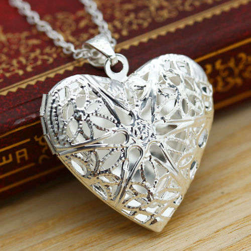 SILVER ALLOY HEART LOCKET PENDANT AND CHAIN - PERFECT FOR YOUNG LADY