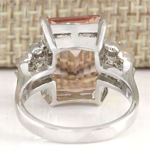 MAGNIFICANT EMERALD CUT MORGANITE CZ RING CRAFTED IN HALLMARKED 925 SILVER - SIZE 7 3/4 /(P 1/2 )
