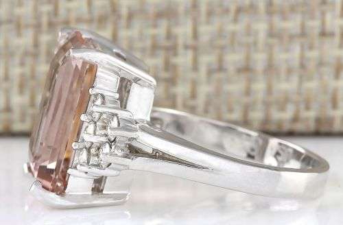 MAGNIFICANT EMERALD CUT MORGANITE CZ RING CRAFTED IN HALLMARKED 925 SILVER - SIZE 7 3/4 /(P 1/2 )