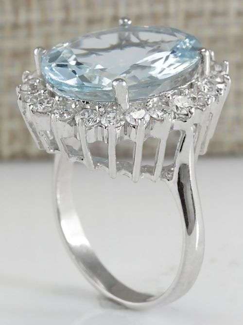 BEAUTIFUL BLUE TOPAZ CZ OVAL CUT RING CRAFTED IN HALLMARKED 925 SILVER - RING SIZE 10  ( R 3/4 )