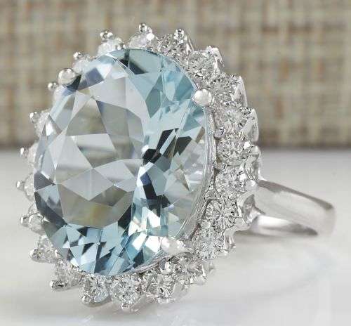 BEAUTIFUL BLUE TOPAZ CZ OVAL CUT RING CRAFTED IN HALLMARKED 925 SILVER - RING SIZE 10  ( R 3/4 )