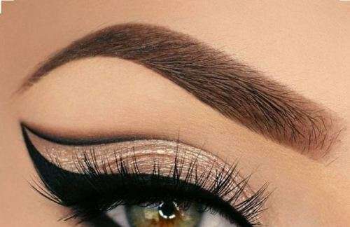 SET OF 4 EYEBROW SHAPING STENCILS - GET THAT BEAUTY SALON LOOK AT HOME