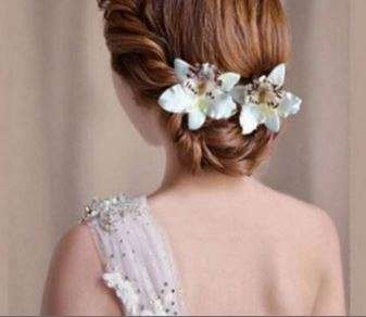 WHITE ORCHID BRIDAL HAIR CLIP - PERFECT FOR BEACH WEDDING - LOVELY FOR BRIDE OR BRIDESMAID HAIRDO