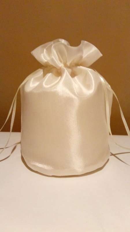 BRIDAL  IVORY DUCHESS SATIN BRIDAL DOLLY BAG. BRIDE / BRIDESMAID /WEDDING