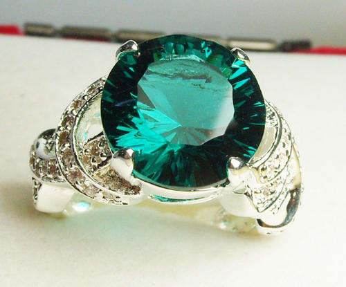SOLID 925 STERLING SILVER GREEN QUARTZ GEM RING