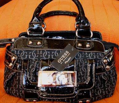 NEW ARRIVAL - SEXY  BLACK GUESS HANDBAG BY MARCIANO  - WITH STUNNING SILVER DETAIL