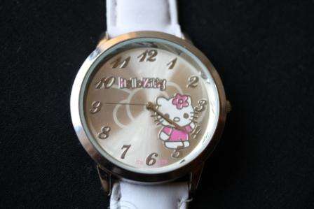 WONDERFUL WHITE  GIRLS/LADIES "HELLO KITTY" WRIST WATCH