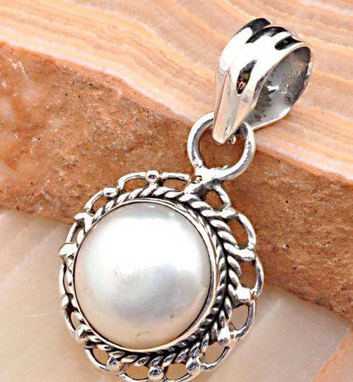 WHITE PEARL PENDANT CRAFTED IN 925 STERLING SILVER